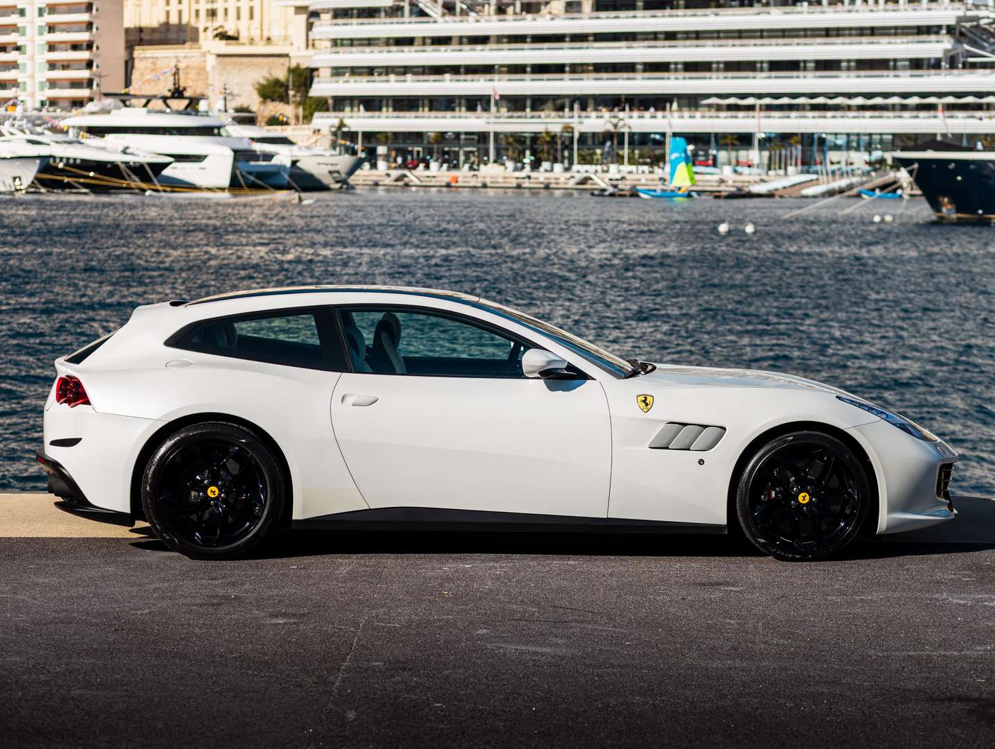 Ferrari GTC4Lusso -  - Joinsteer - #3