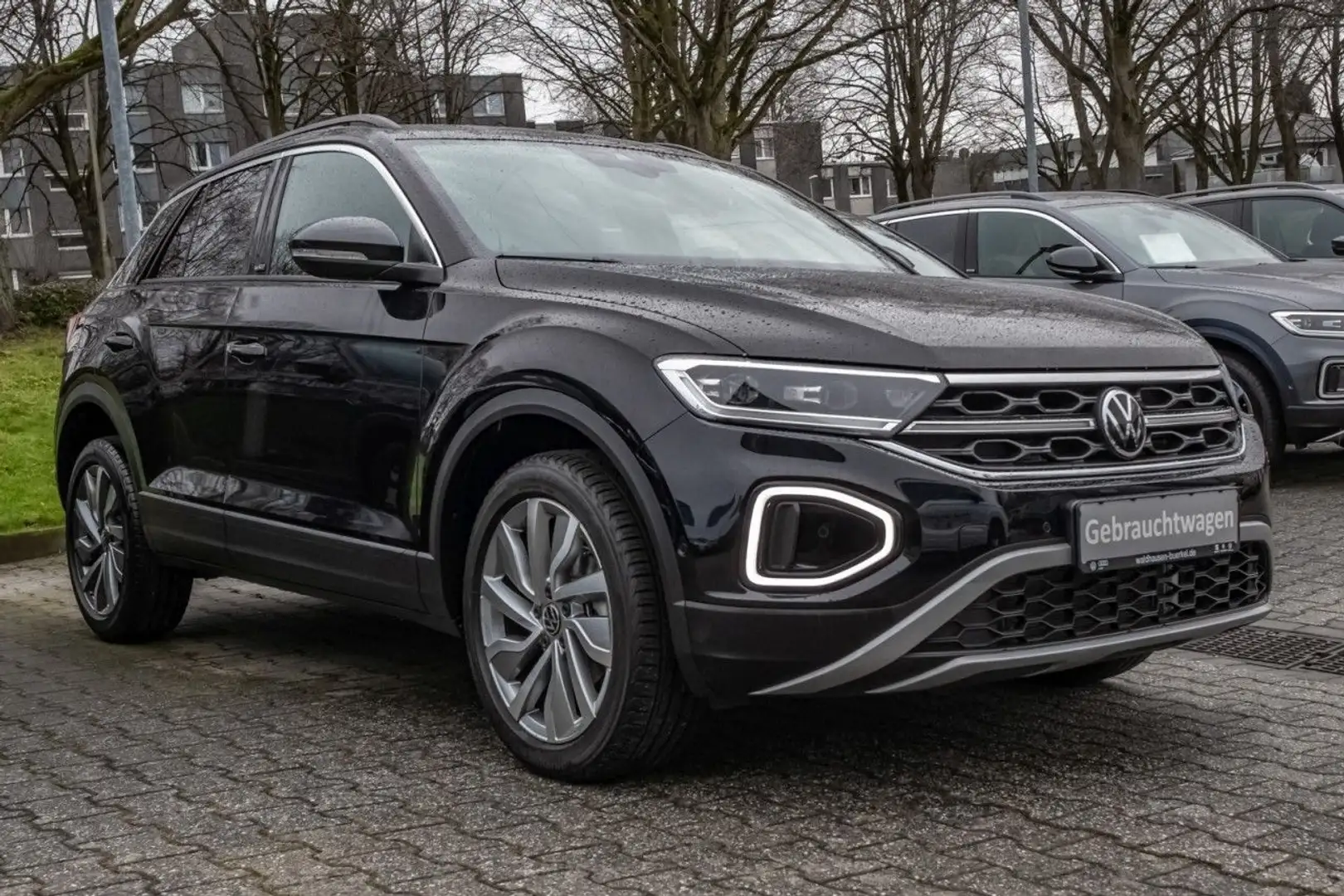 Volkswagen T-Roc 1.5 TSI Move DSG+Kamera+LED REDUZIERT Schwarz - 2