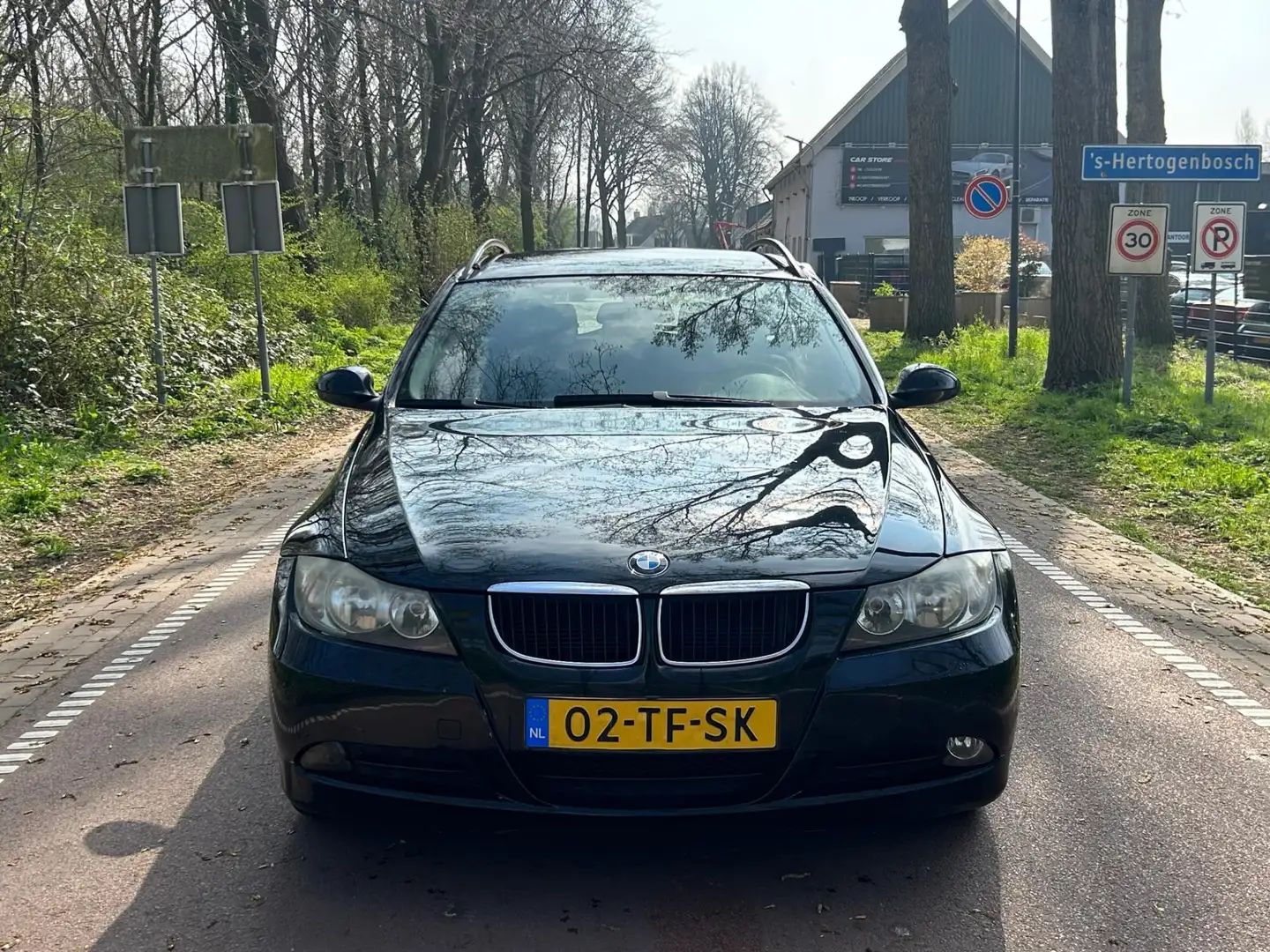 BMW 318 3-serie Touring 318i CLIMA!6BAK!APK!KOOPJE! Zwart - 2
