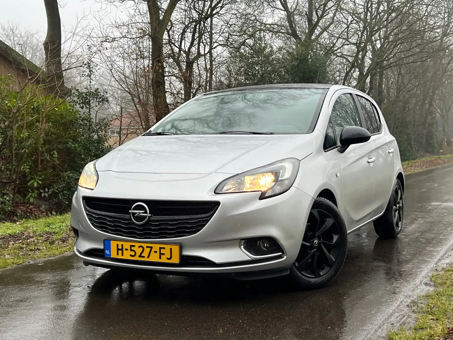 Opel Corsa 1.4 Innovation Airco Cruise controle 125.000km Grau - 1