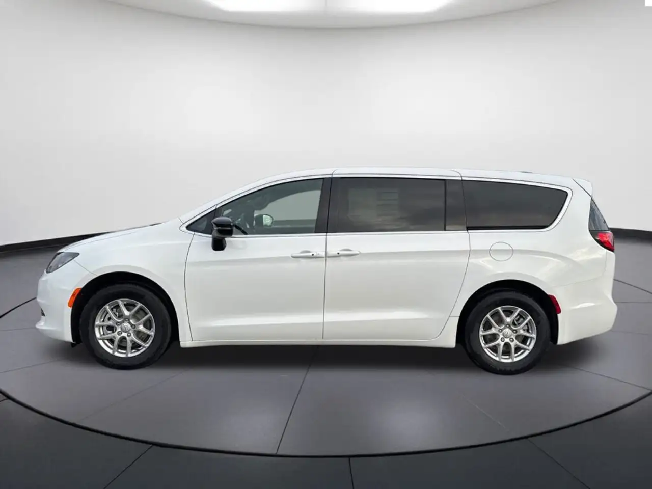 Chrysler Grand Caravan снимка Chrysler Grand Caravan