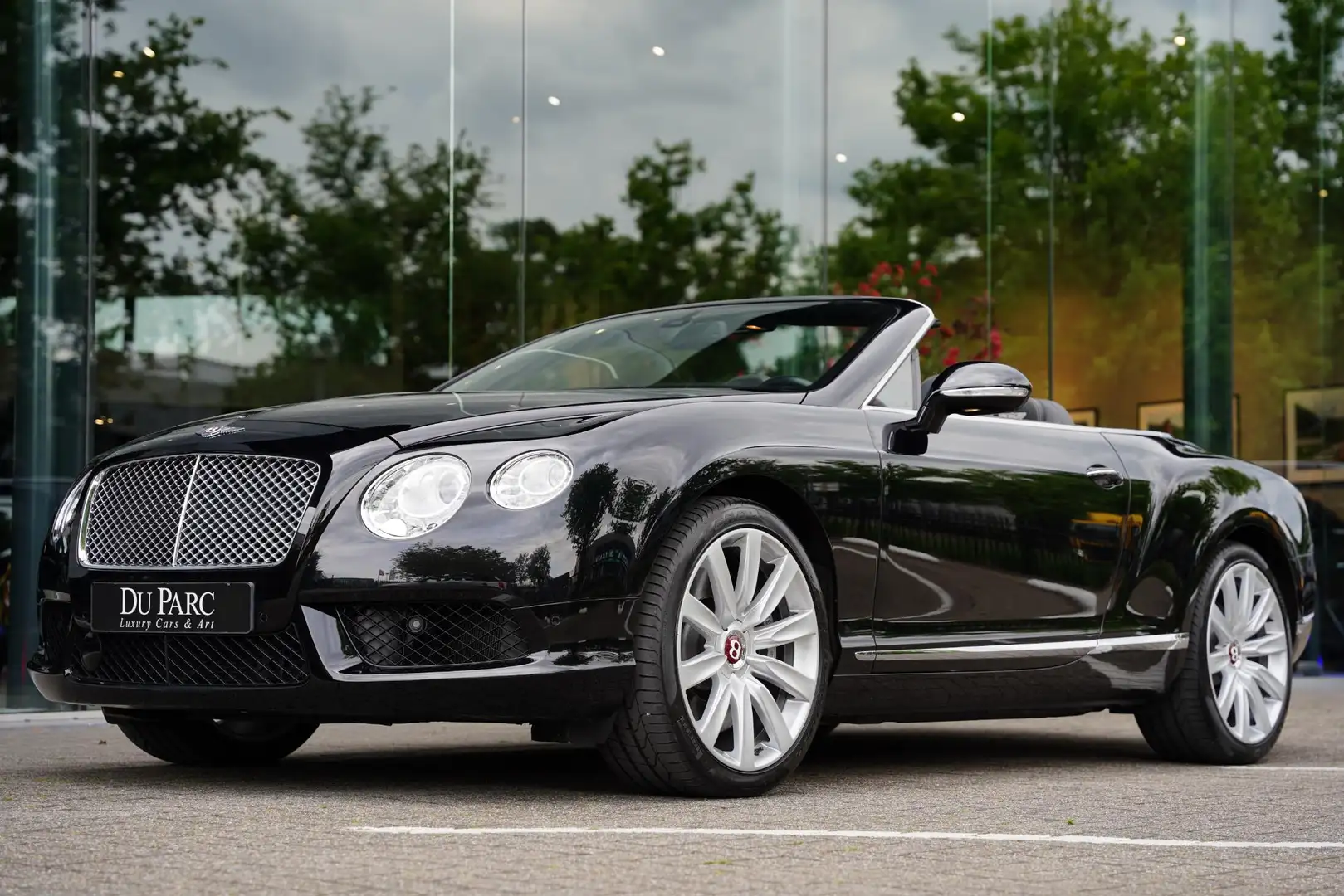 Bentley Continental GTC 4.0 V8 Mulliner Full Service Zwart - 1