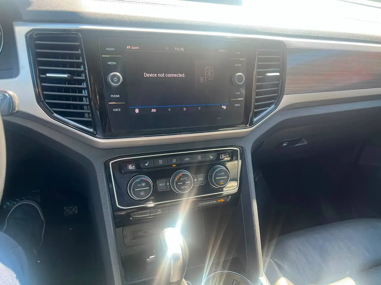 Volkswagen Atlas снимка Volkswagen Atlas