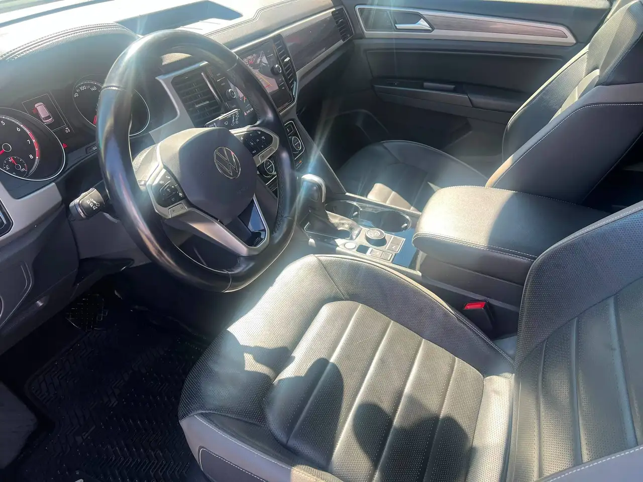 Volkswagen Atlas снимка Volkswagen Atlas