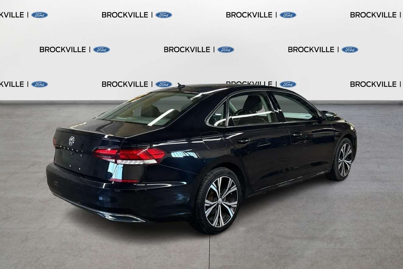 2022 Volkswagen Passat HIGHLINE  | Sunroof Heated Seats Power Seat — снимка 1