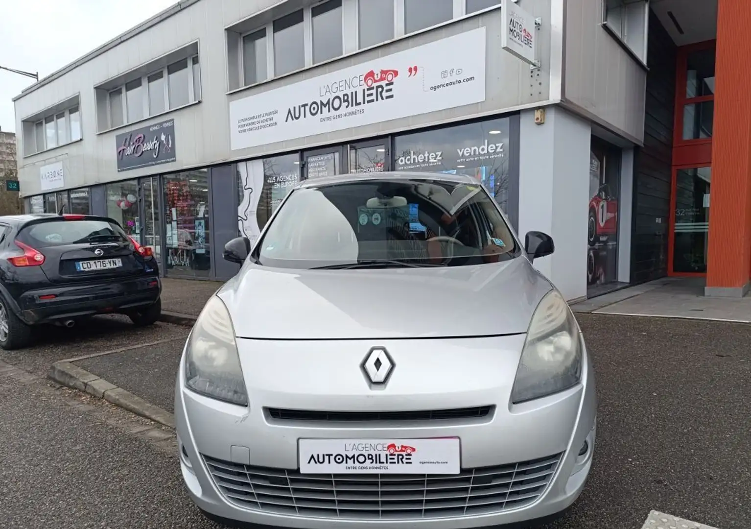 Renault Grand Scenic III 2L 150 CV BVA INT CUIR Silber - 2