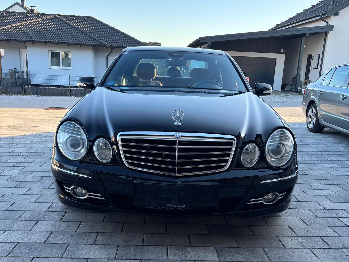 Mercedes-Benz E 280 E 280 Avantgarde CDI Aut. Avantgarde Schwarz - 1