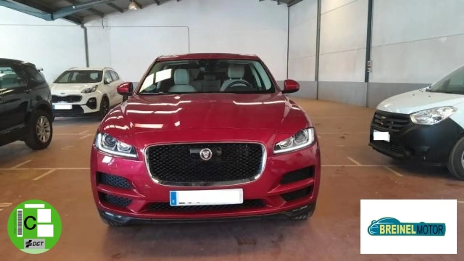 Jaguar F-Pace 2.0i4D Prestige Aut. AWD 180 - 1