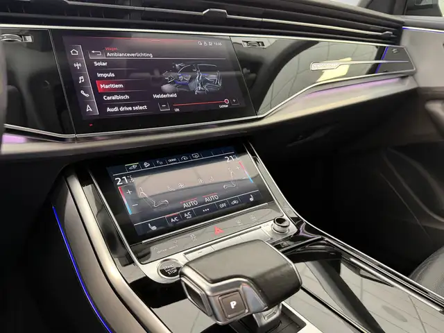 Audi Q8 view 14