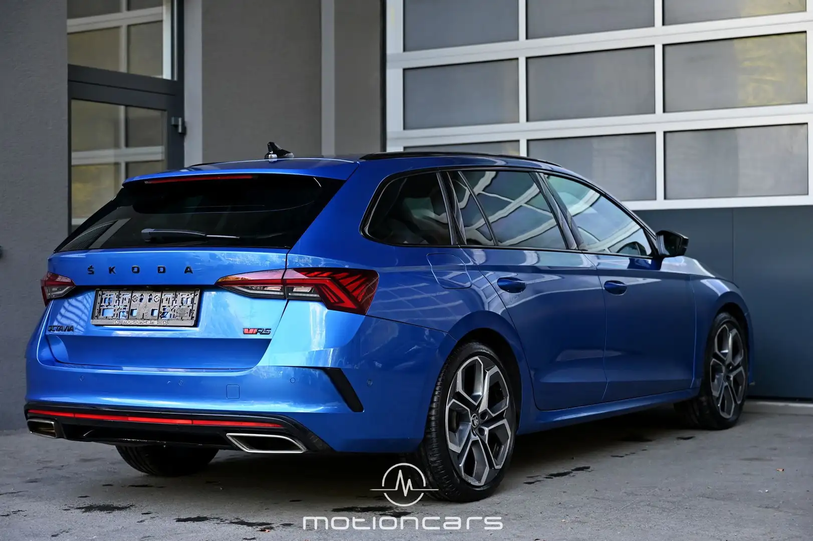 Skoda Octavia 2.0 TDI DPF RS 4x4 Blau - 2