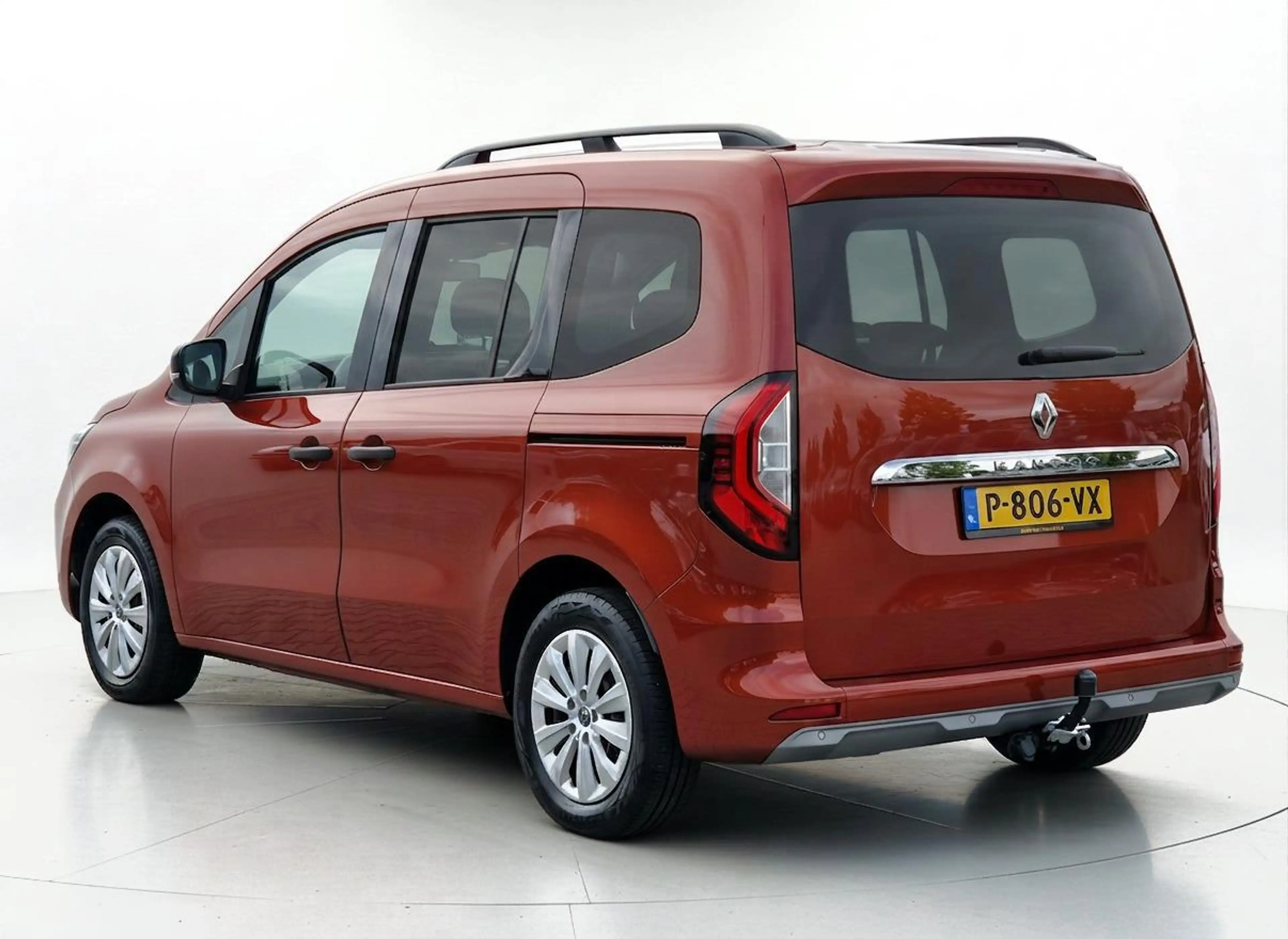 Renault Kangoo 1.3 TCe CRUISE CARPLAY TREKHAAK — photo 4