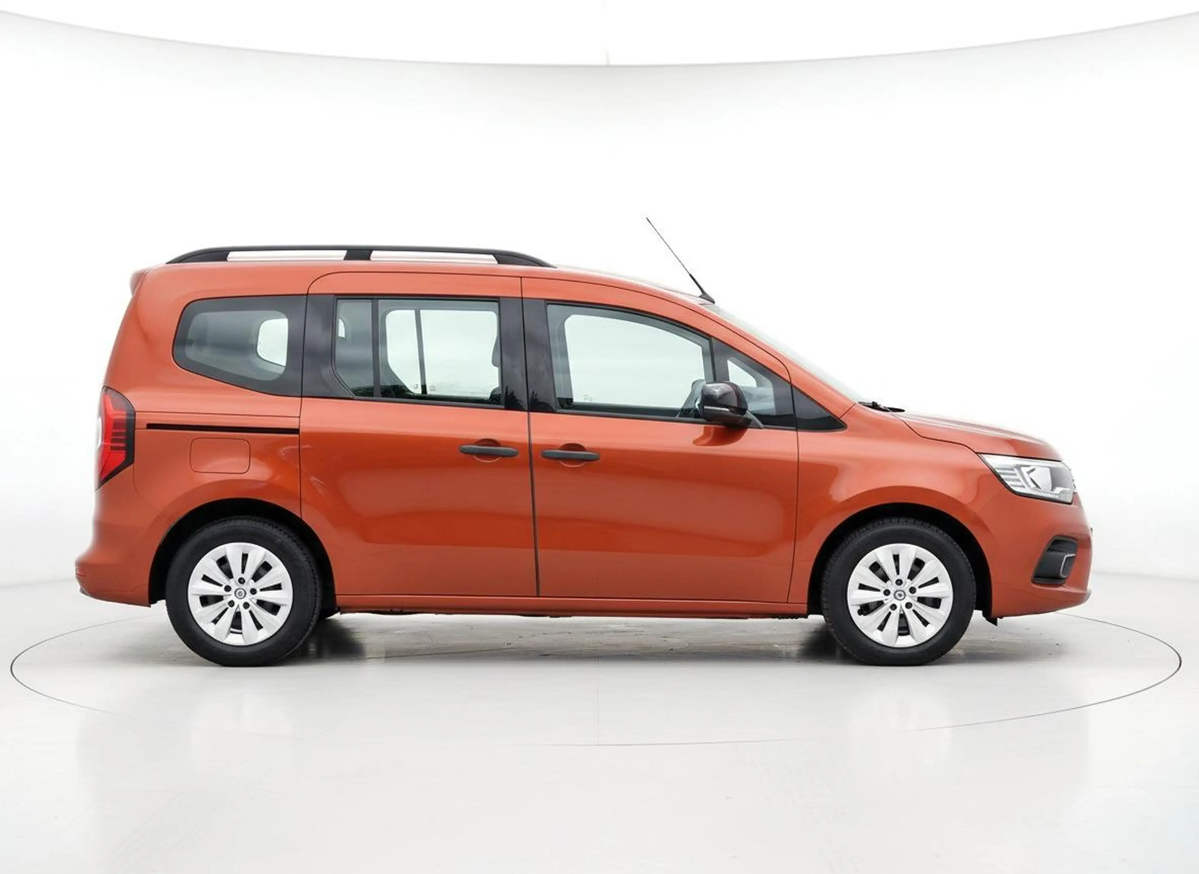 Renault Kangoo 1.3 TCe CRUISE CARPLAY TREKHAAK — photo 24