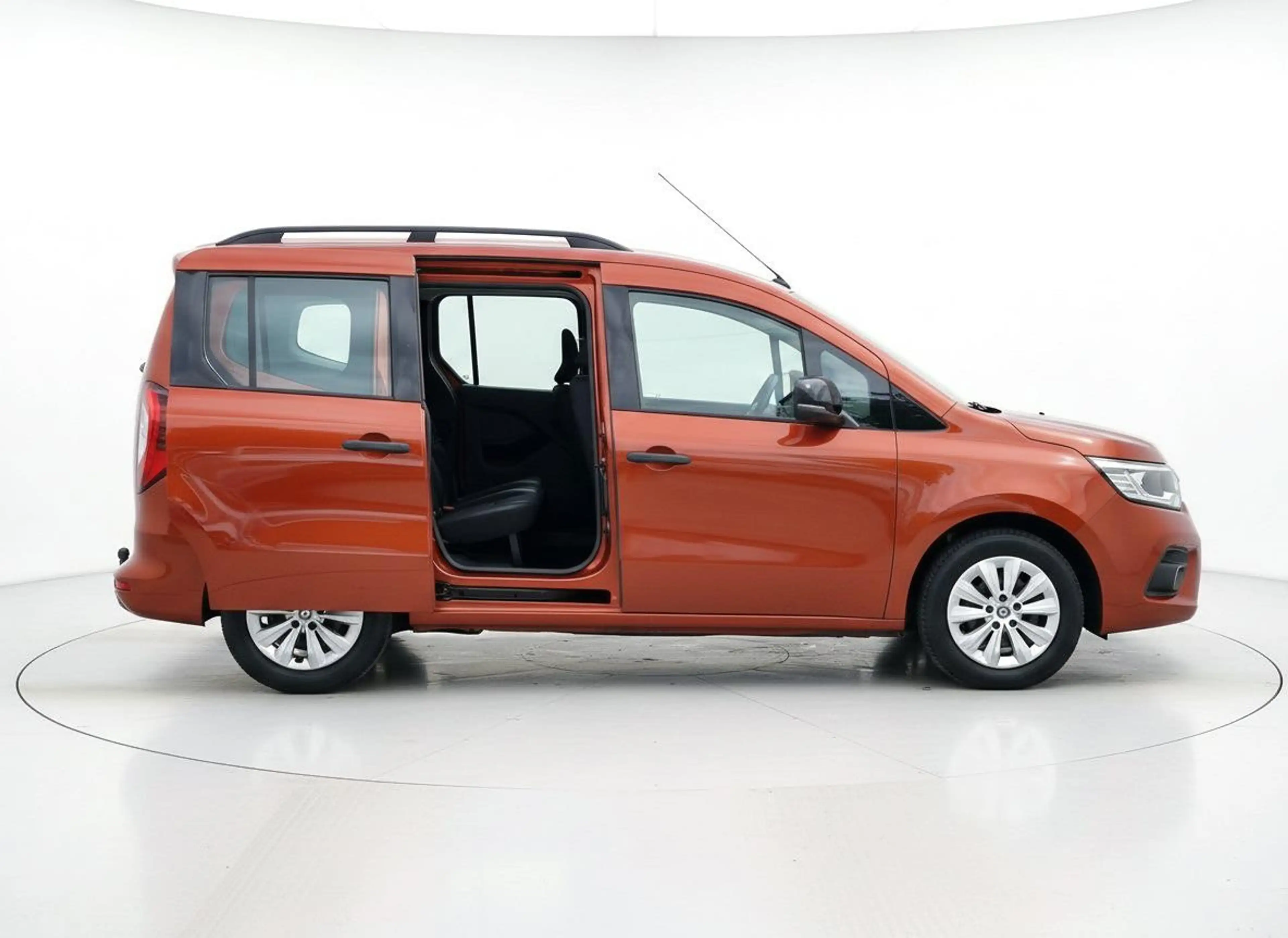 Renault Kangoo 1.3 TCe CRUISE CARPLAY TREKHAAK — photo 23