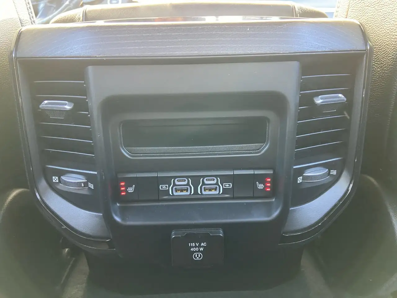 RAM 1500 fotografie RAM 1500