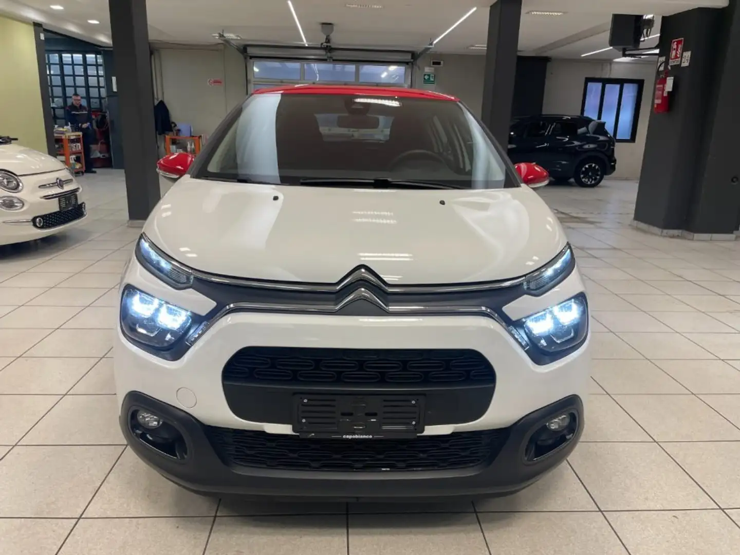 Citroen C3 PureTech 83 Shine+TETTO ROSSO+CarPlay+LED-21.000KM Weiß - 2
