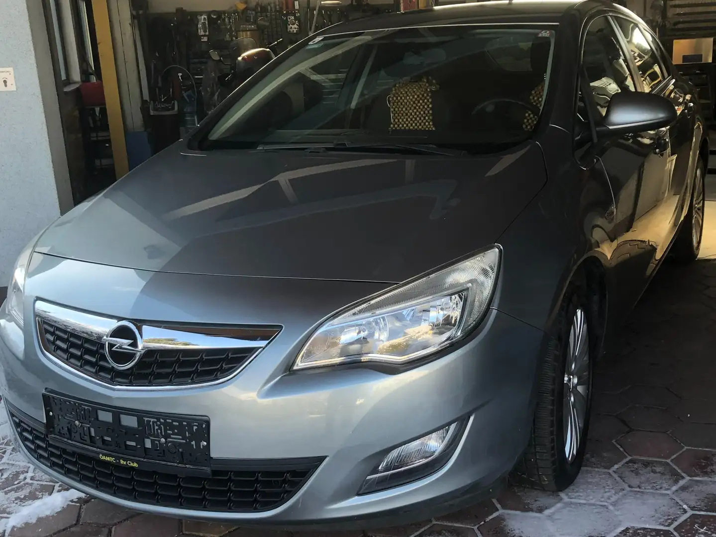 Opel Astra 1,4 Turbo Ecotec Color Start/Stop System Silber - 2