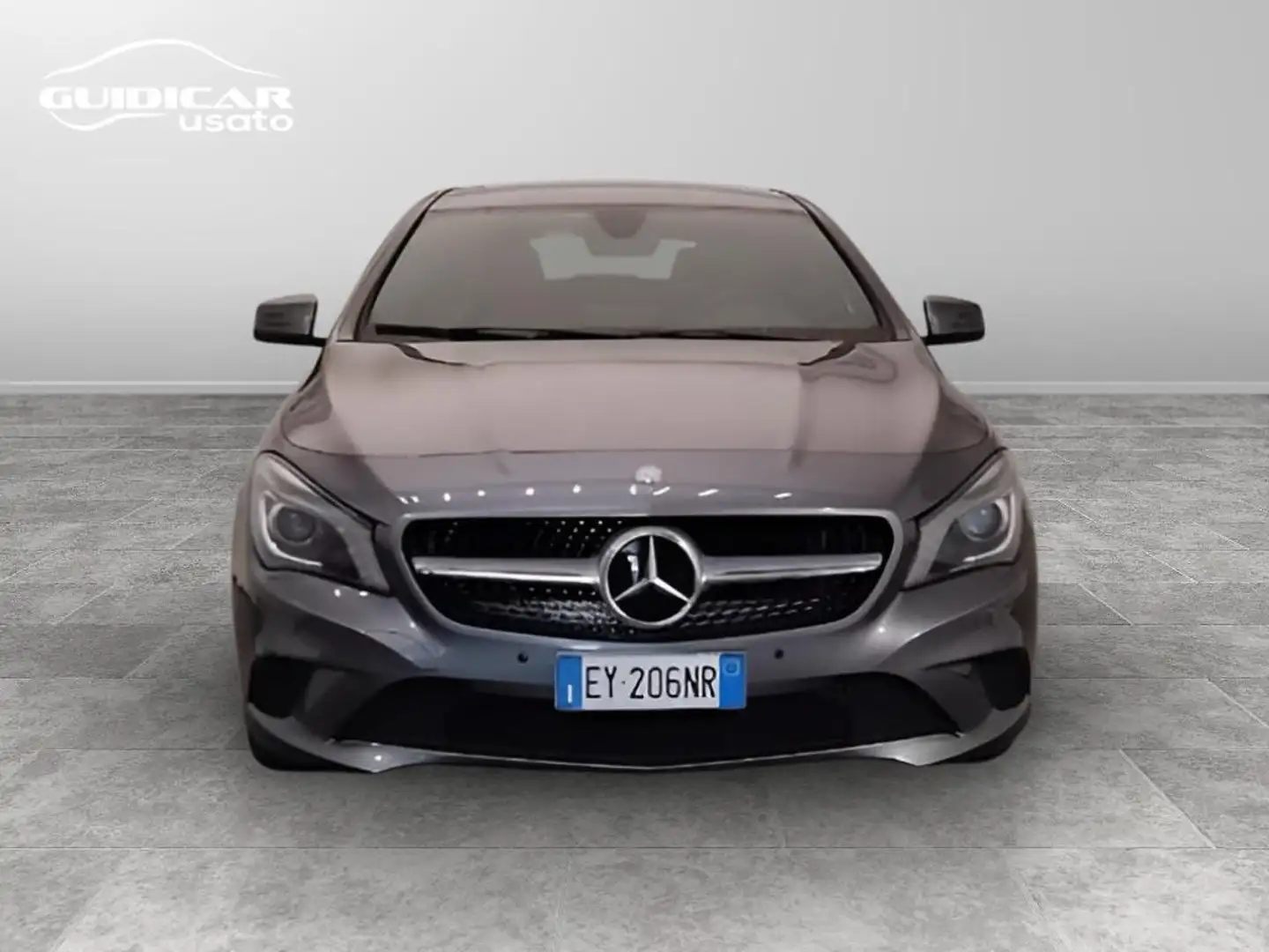 Mercedes-Benz CLA 200 Shooting Brake d (cdi) Sport auto Grigio - 2
