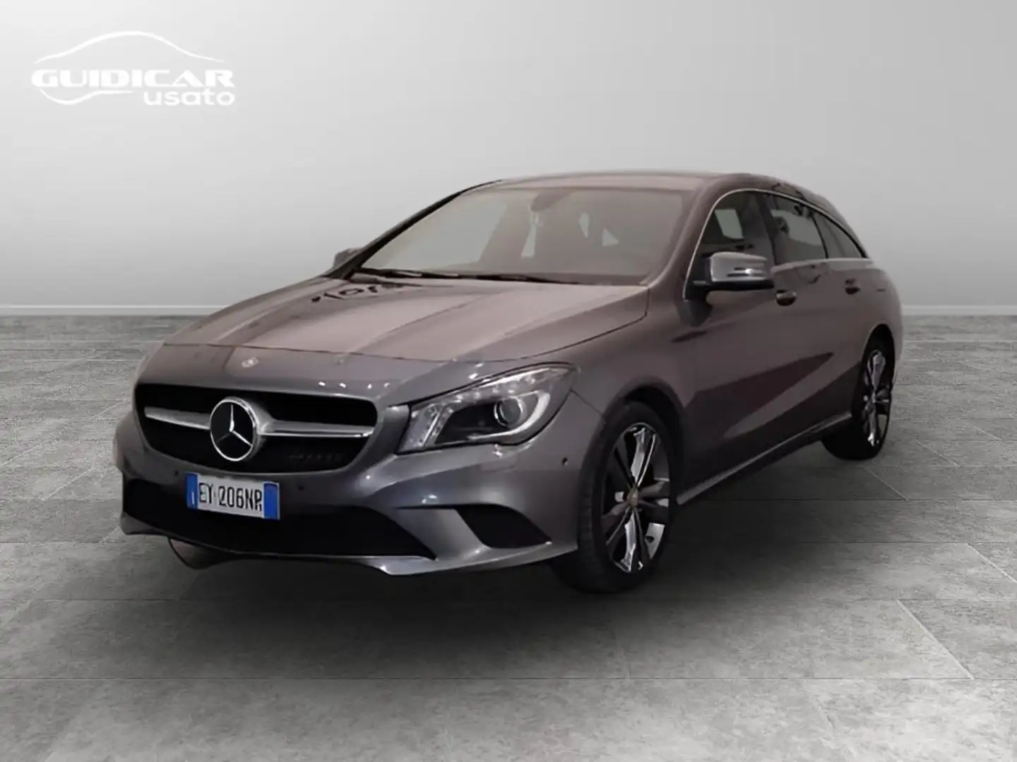 Mercedes-Benz CLA 200 Shooting Brake d (cdi) Sport auto Grigio - 1