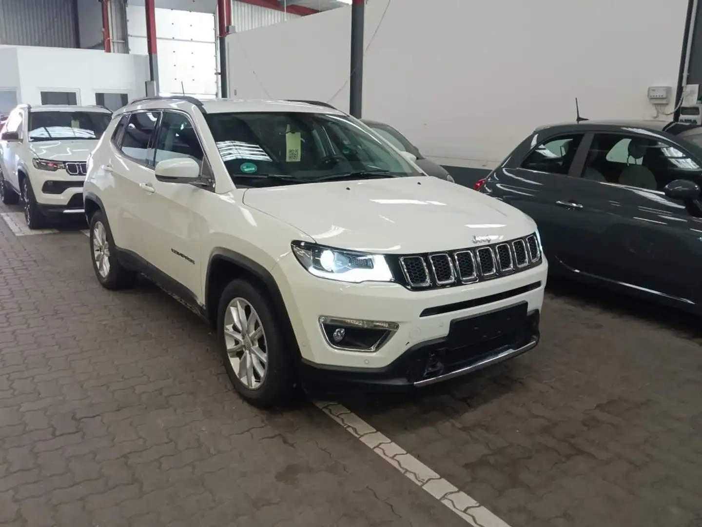 Jeep Compass Limited 1,3 TGDi NAV+KAM+XEN+ACC+CARPLAY Weiß - 1