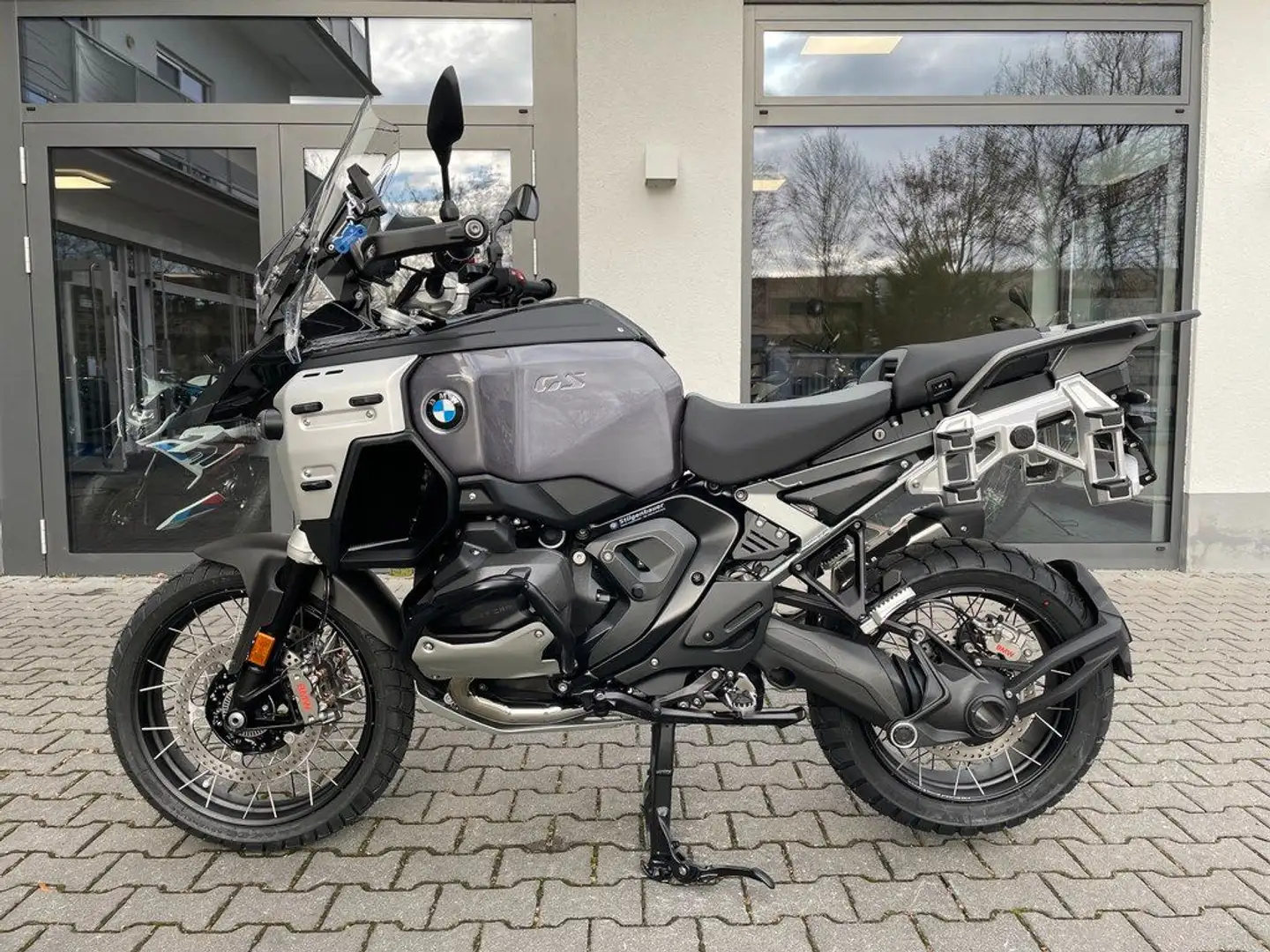 BMW R1300 GS Adventure Triple Black 3-Pakete ASA Noir - 1
