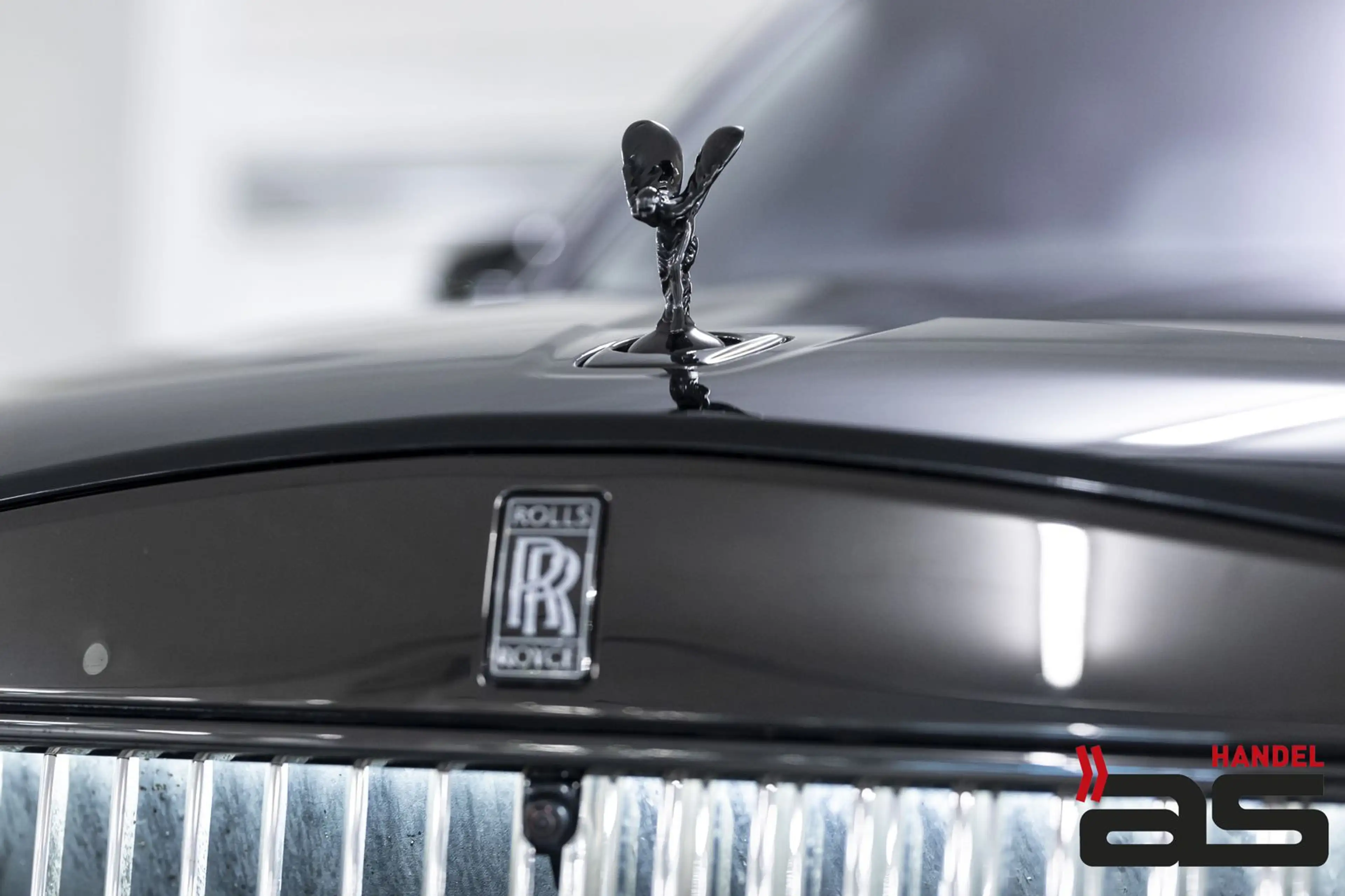 Rolls-Royce Cullinan BlackBadge Series II Starlight|Bespoke| — photo 10