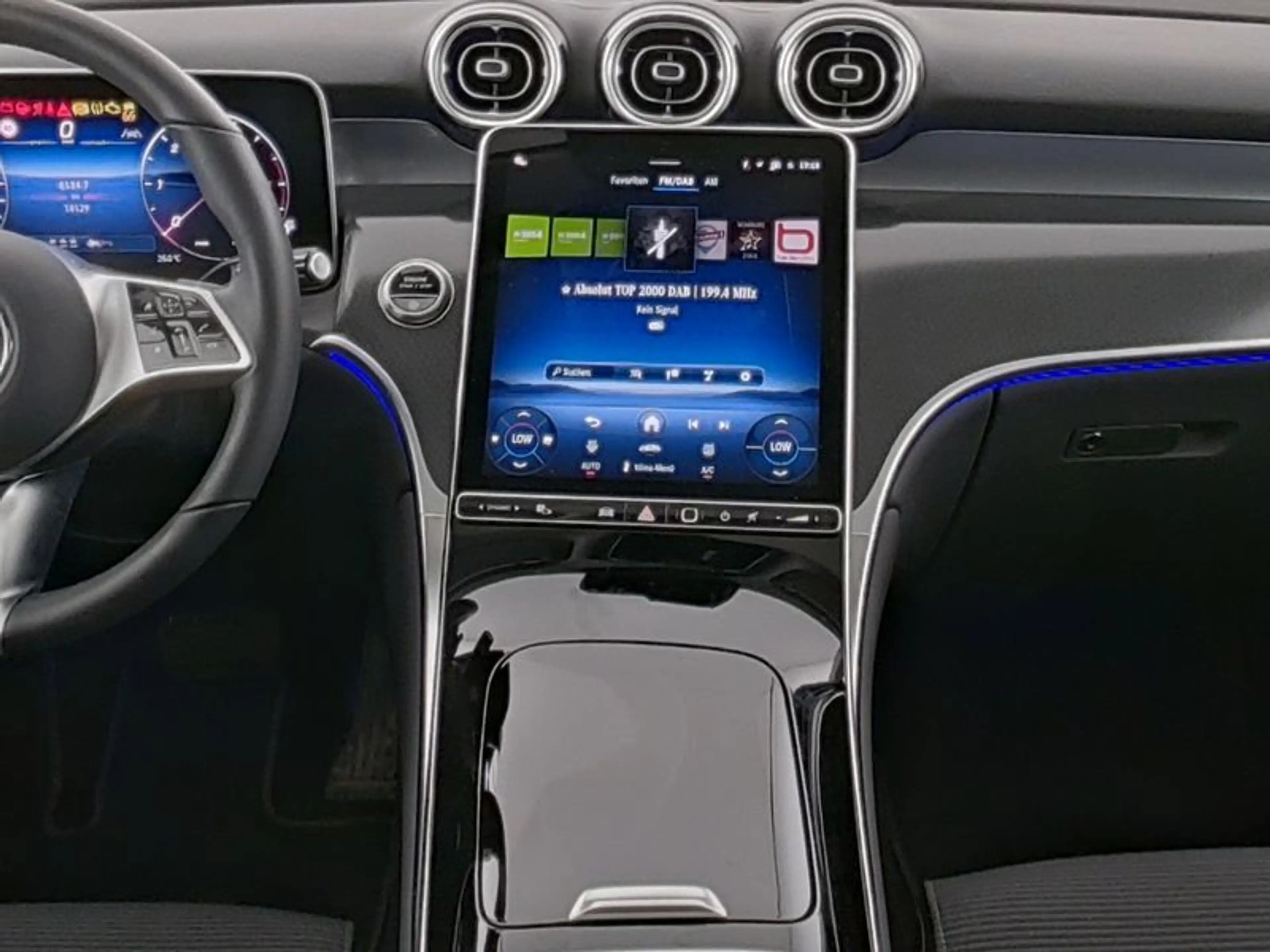 Mercedes-Benz GLC 220 d 4M Avantgarde*Advanced*LED*Pano-SD*AHK — photo 4