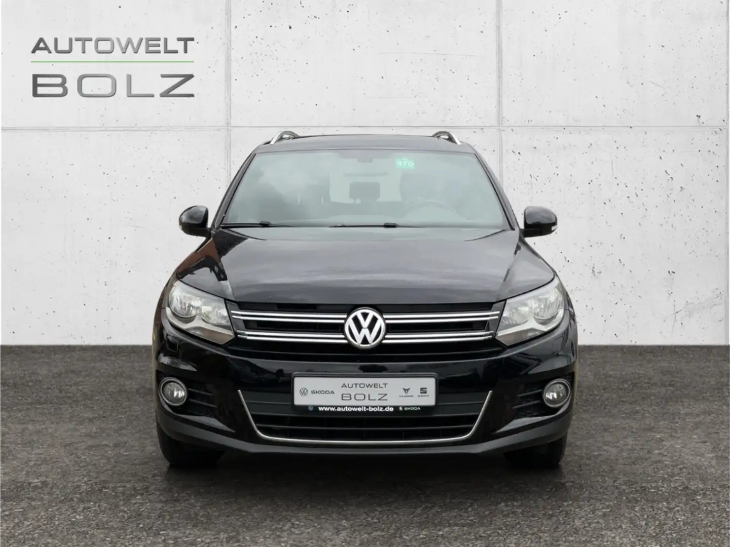 Volkswagen Tiguan Lounge Sport & Style 1.4 TSI Pano Kamera Navi 2-Zo Zwart - 2