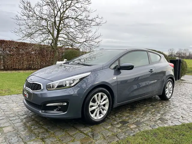 Kia Ceed / cee'd Ceed 1.4 i/79000km/nav/cam/cruise/apple/android