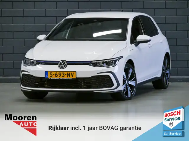 Volkswagen Golf GTE 1.4 eHybrid | NAVIGATIE | SFEERVERL. | CARPLAY |