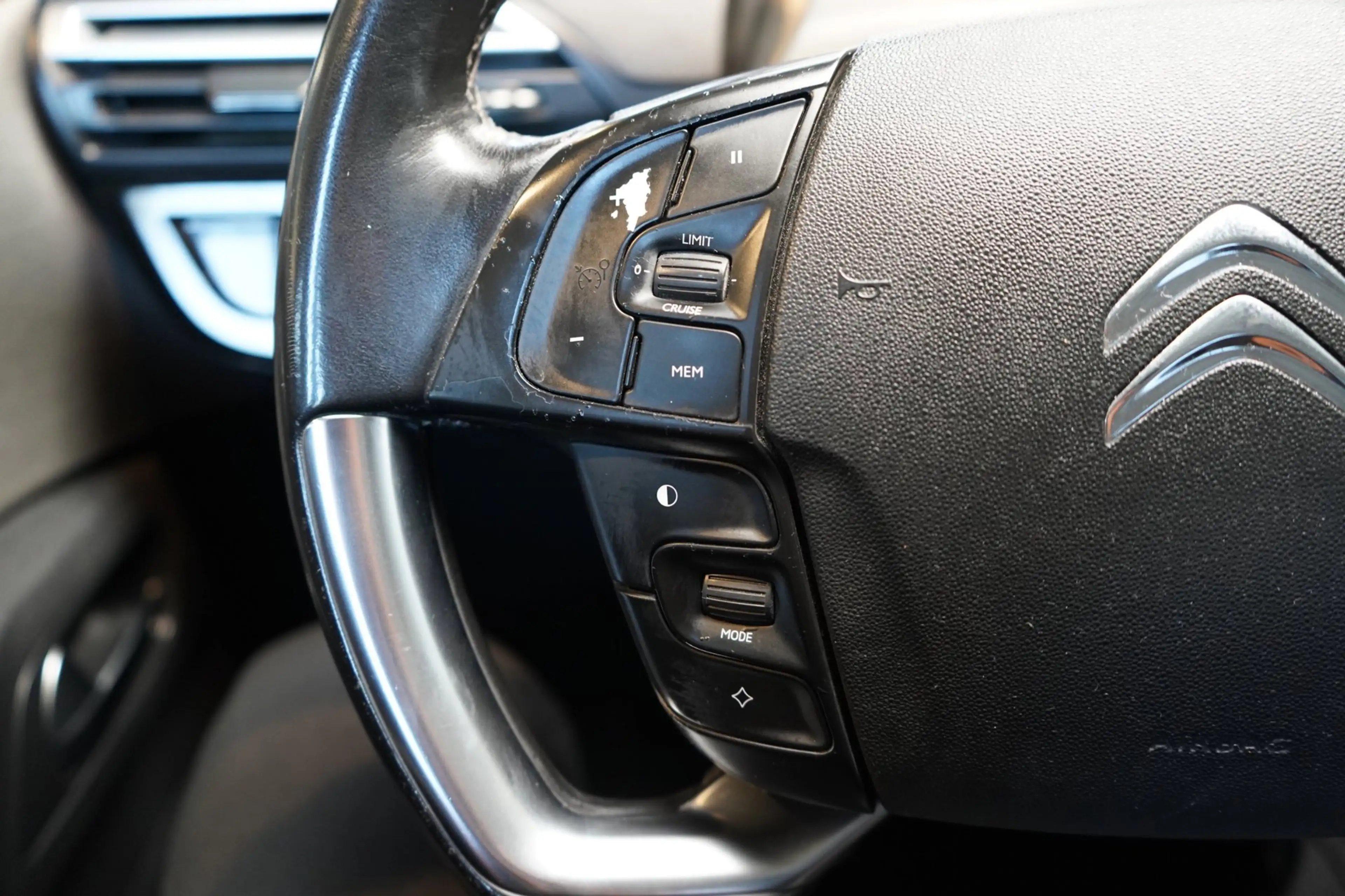 Citroen Grand C4 Picasso 1.2 PureTech Exclusive | ACHTERUITRIJC. | TREKHAAK — photo 18