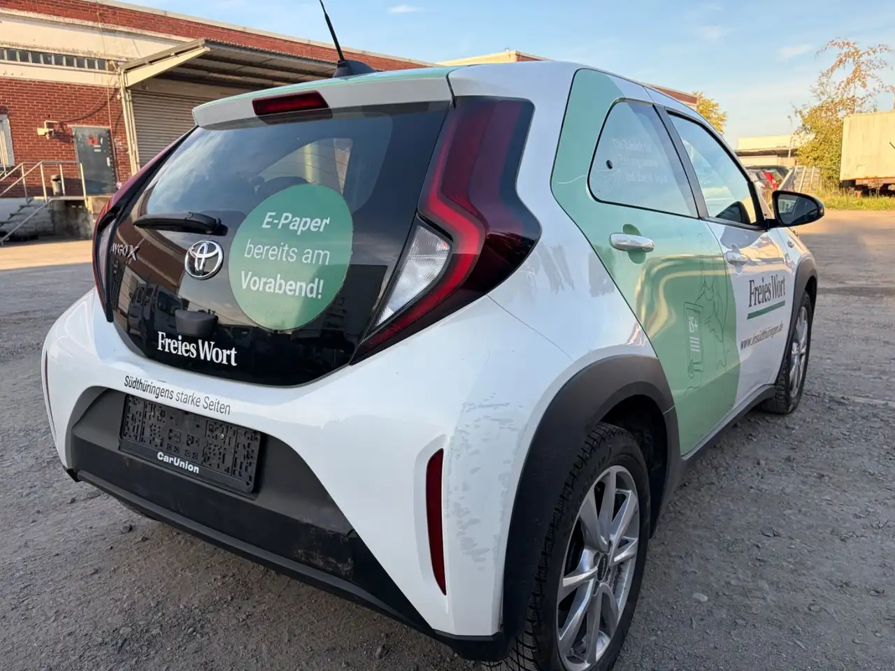 Toyota Aygo 1.0-l-VVT-i Play — Vehicle gallery 14