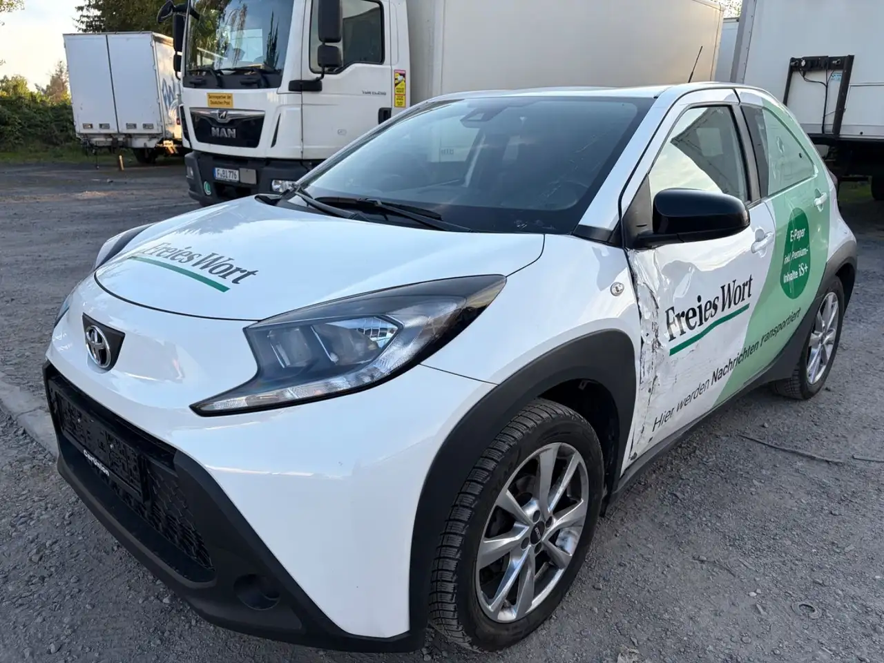 Toyota Aygo 1.0-l-VVT-i Play — Vehicle gallery 3