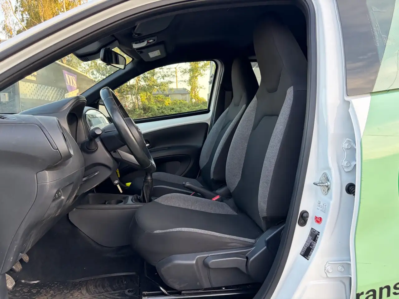 Toyota Aygo 1.0-l-VVT-i Play — Vehicle gallery 29