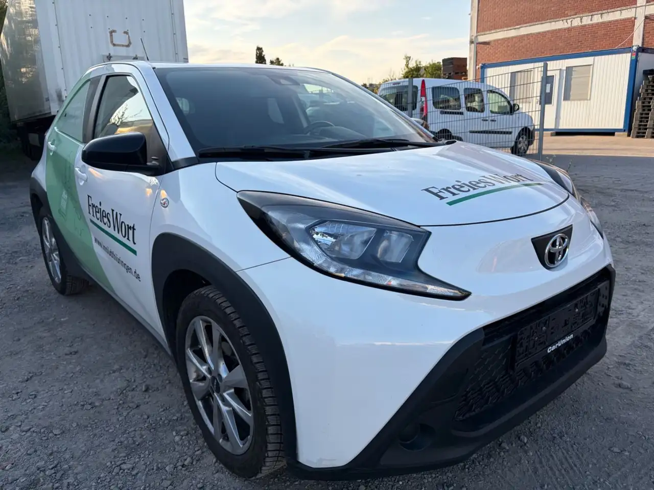 Toyota Aygo 1.0-l-VVT-i Play — Vehicle gallery 22