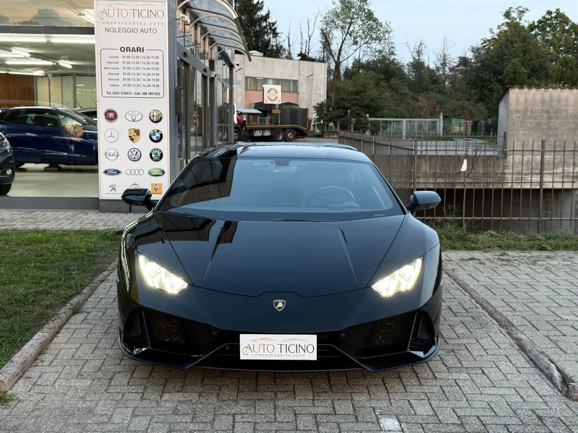람보르기니 우라칸 2019 검정 사진 2