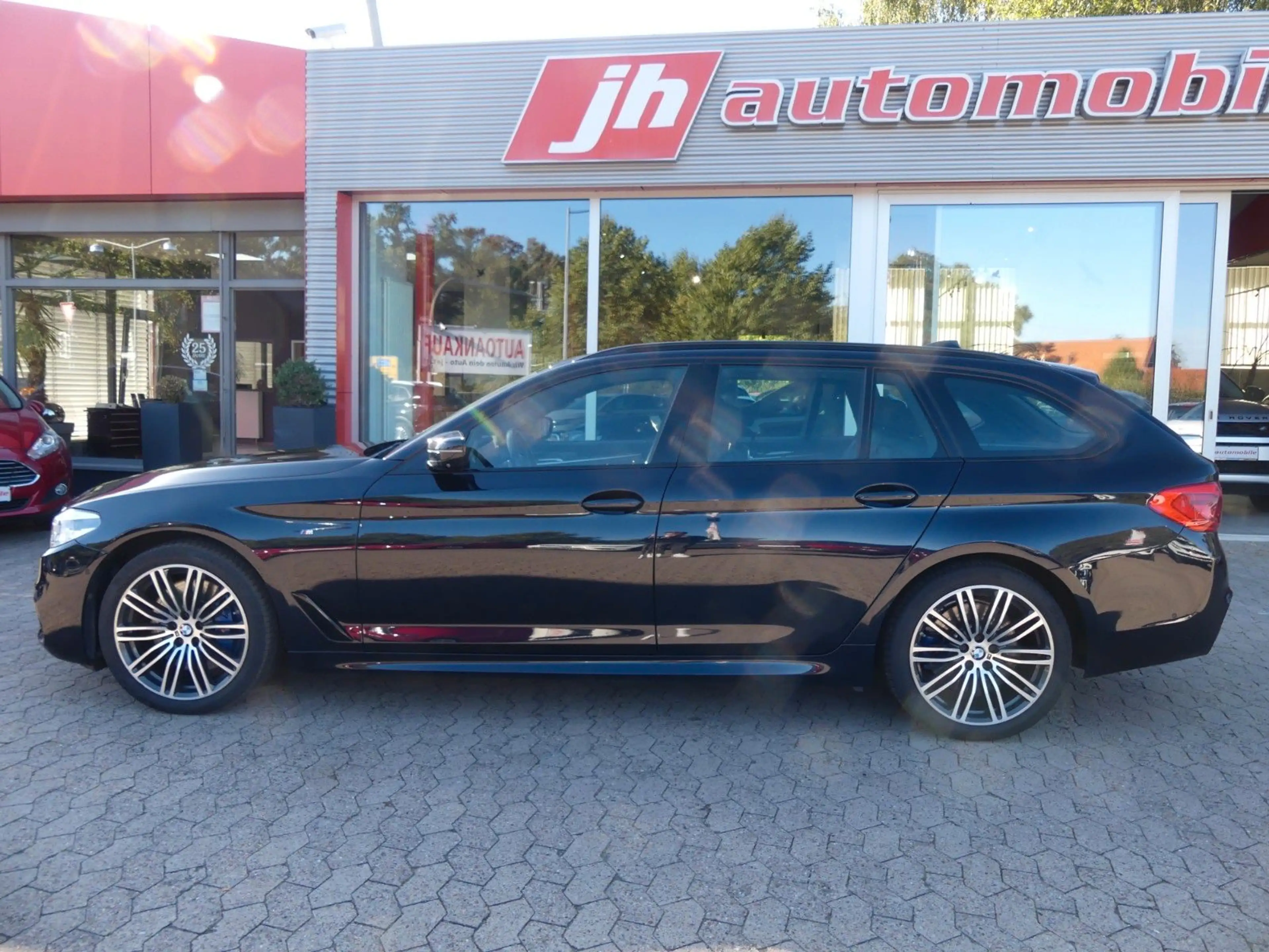 BMW 540 d xDrive M Sport*360°-Cam*Nappa*Panorama*TV — photo 2