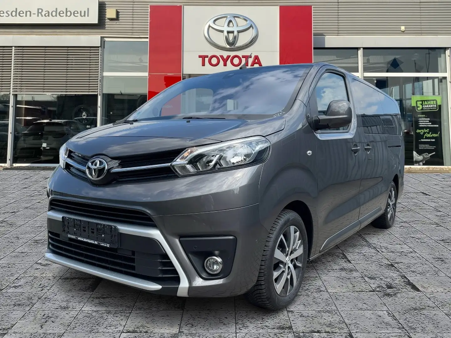 Toyota Proace Verso 2.0 D-4D L2 TeamD Navi*KAM*DAB*SHZ Gris - 2
