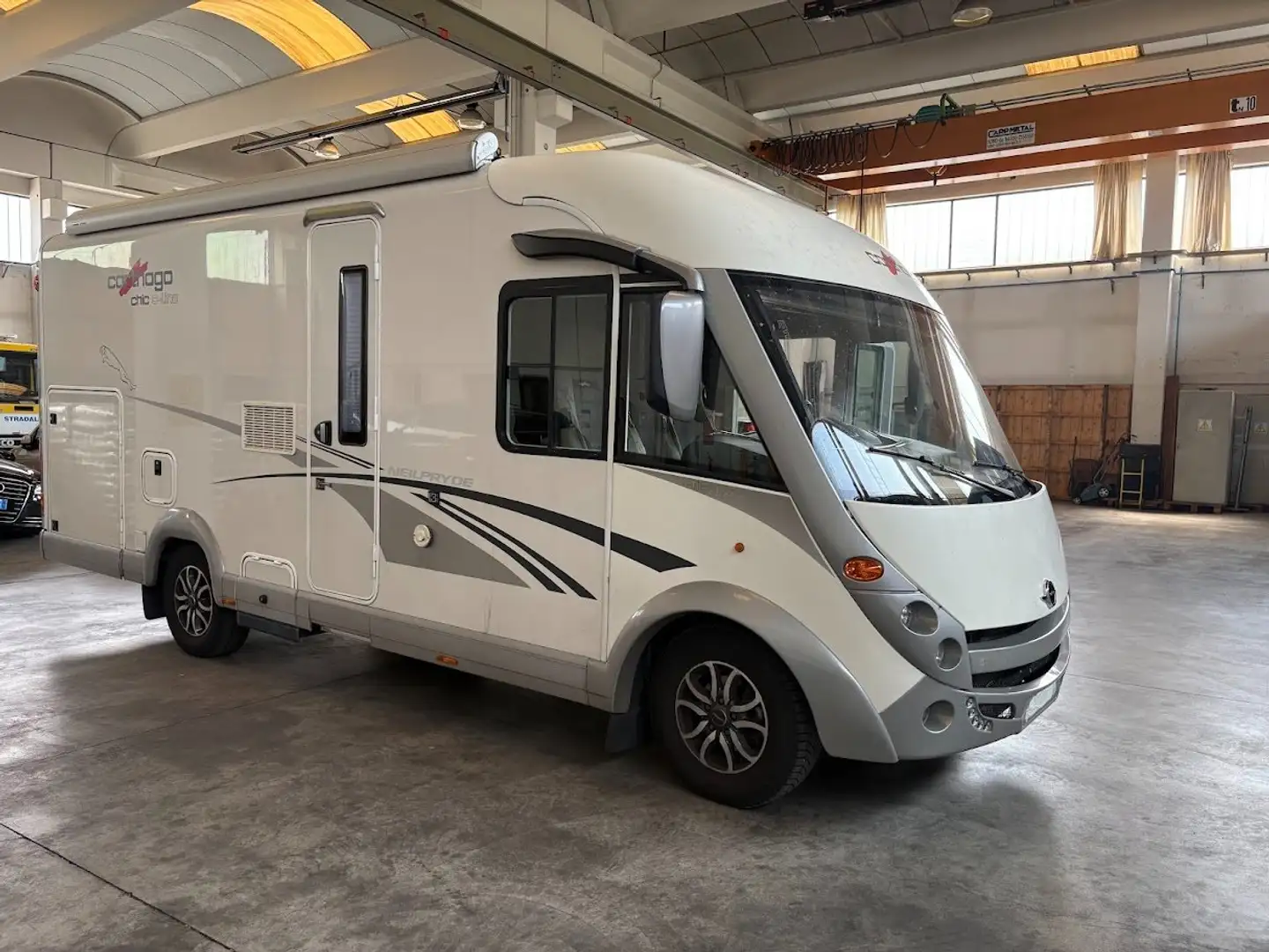 Caravans-Wohnm Carthago CHIC C LINE I 4.2 Beige - 1