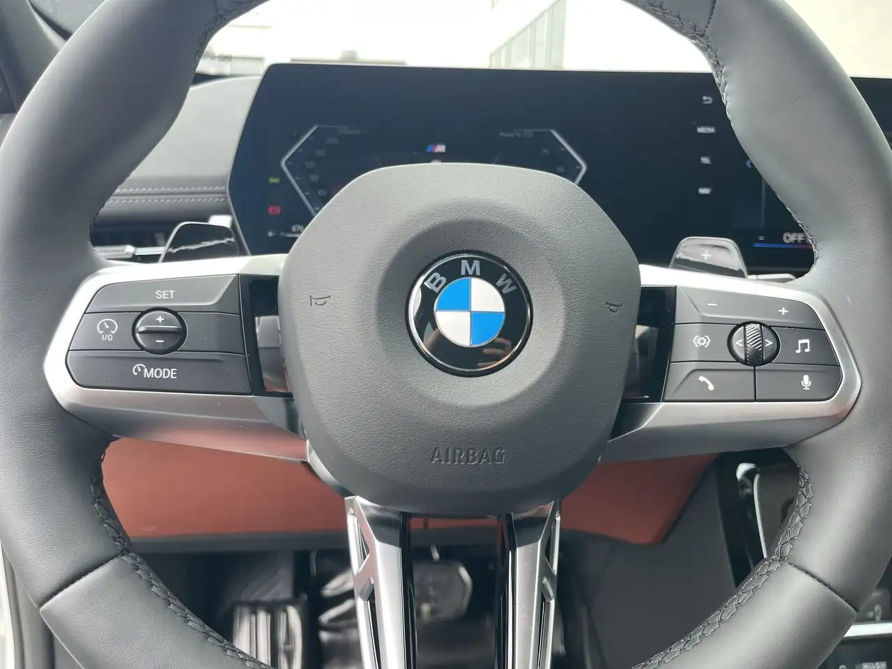 BMW X1 снимка BMW X1