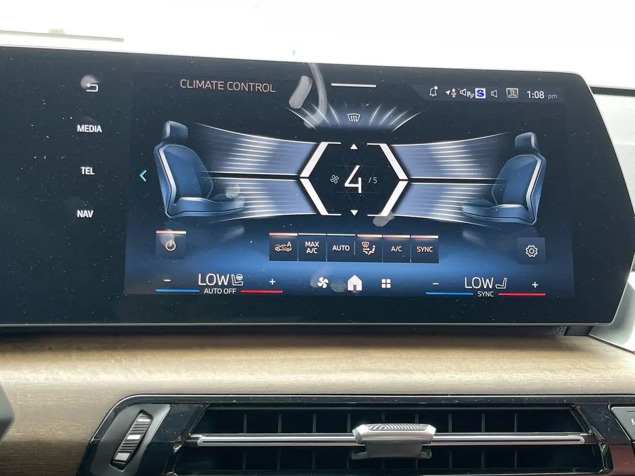 BMW X1 снимка BMW X1