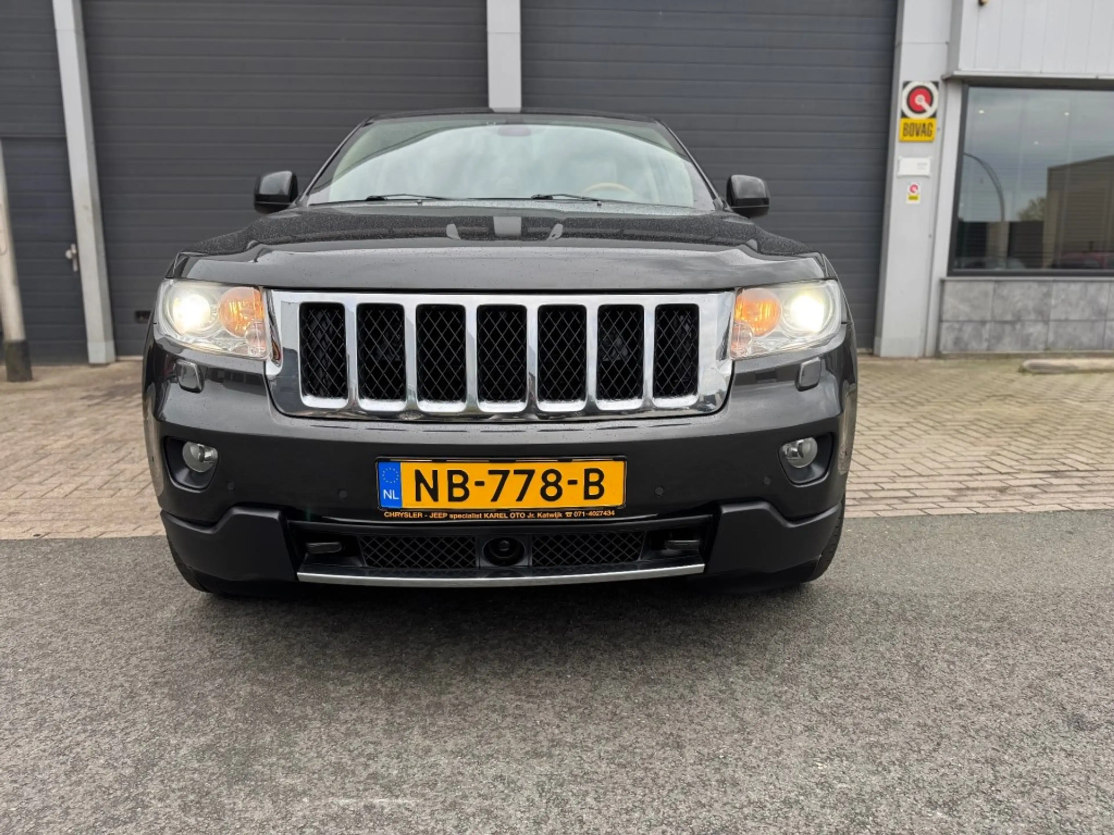 Jeep Grand Cherokee 3.6i OVERLAND — photo 7