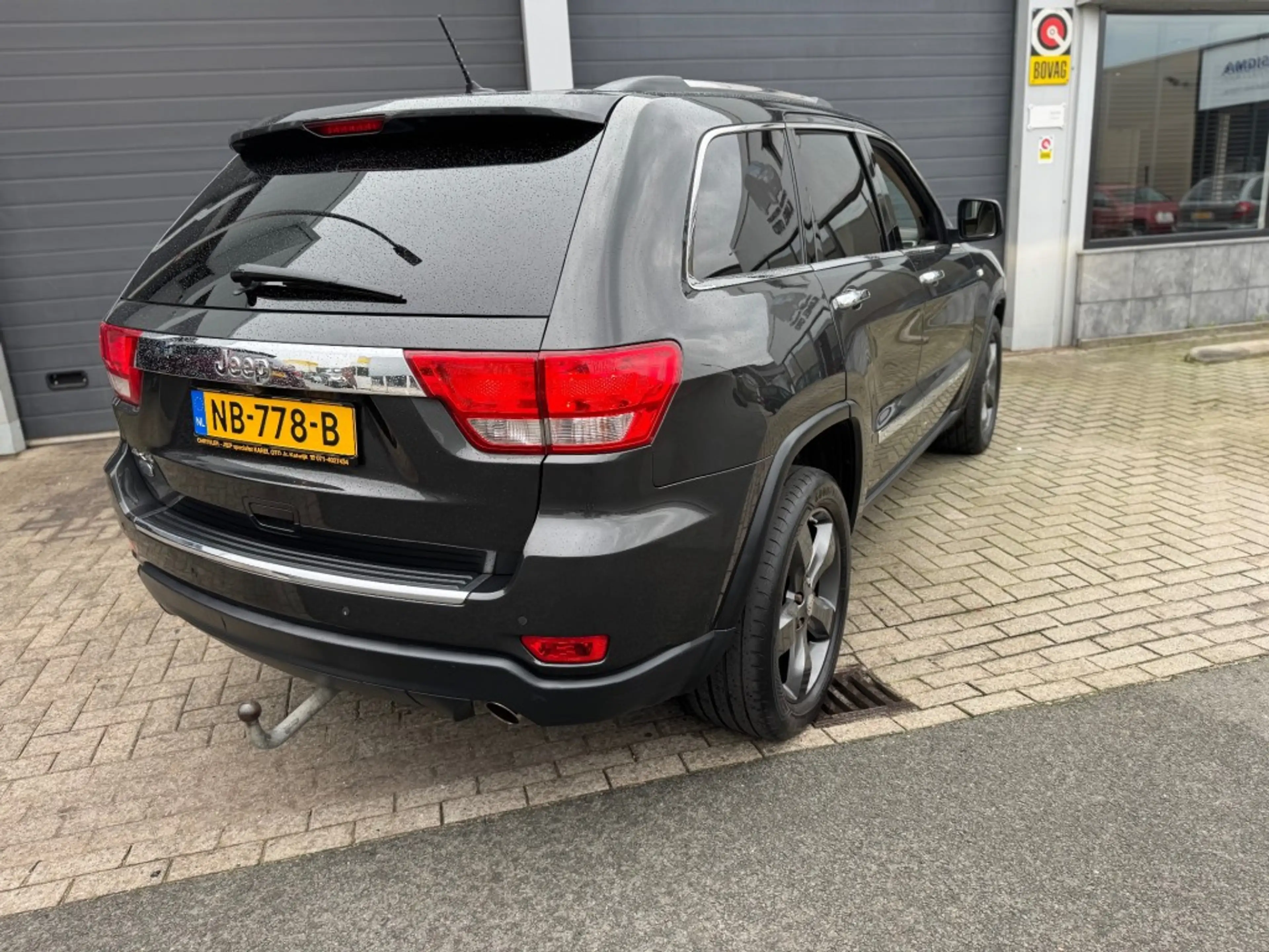 Jeep Grand Cherokee 3.6i OVERLAND — photo 3