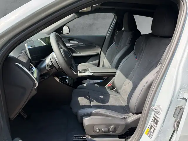 BMW X2 view 8