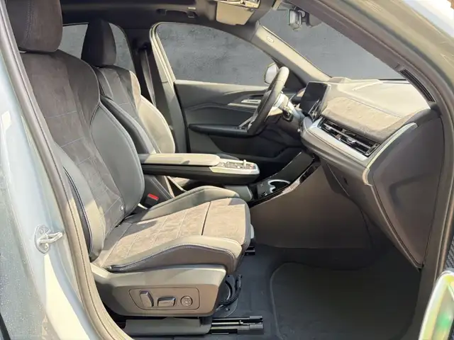 BMW X2 view 11