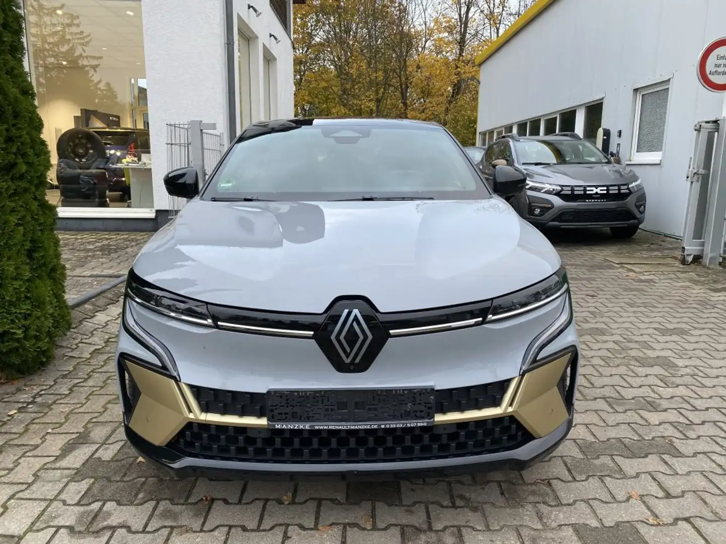 Renault Megane E-Tech EV60 220hp optimum charge Iconic Gris - 2
