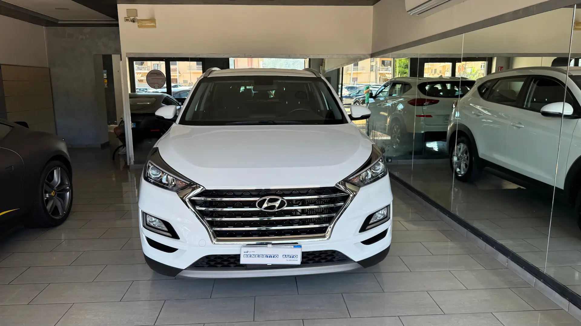 Hyundai TUCSON 1.6 crdi Xtech Comfort Pack 2wd 115cv my20 Bianco - 1
