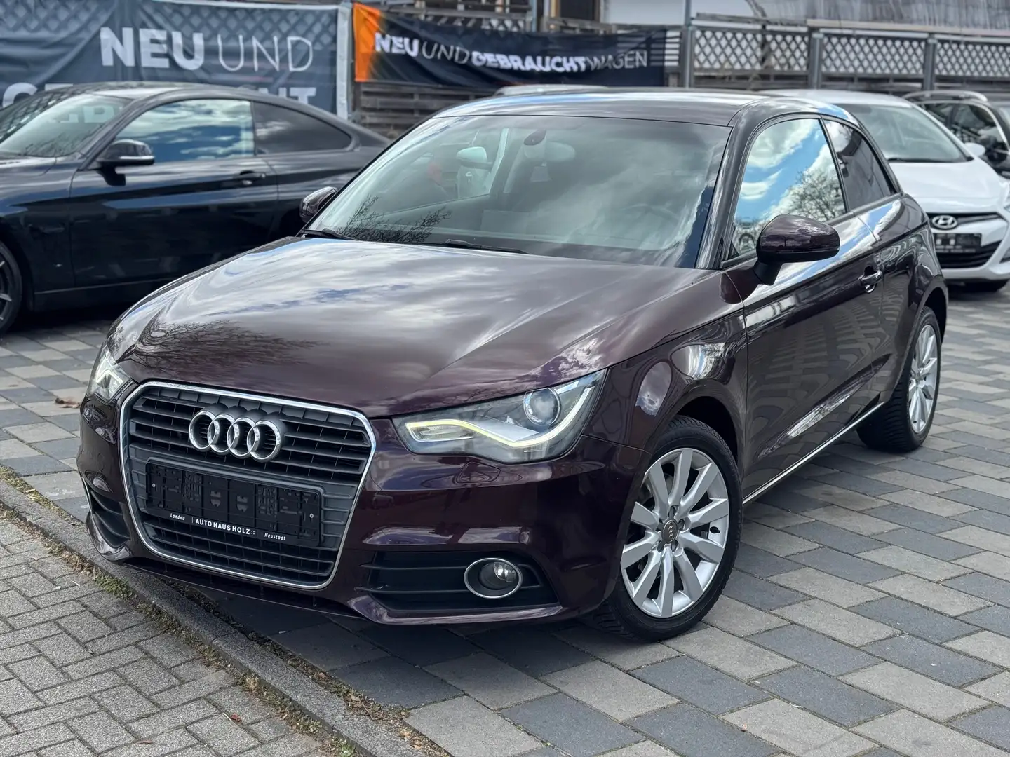 Audi A1 Navi/Xenon/LED/Scheckheft/Steuerkette Neu Rot - 1