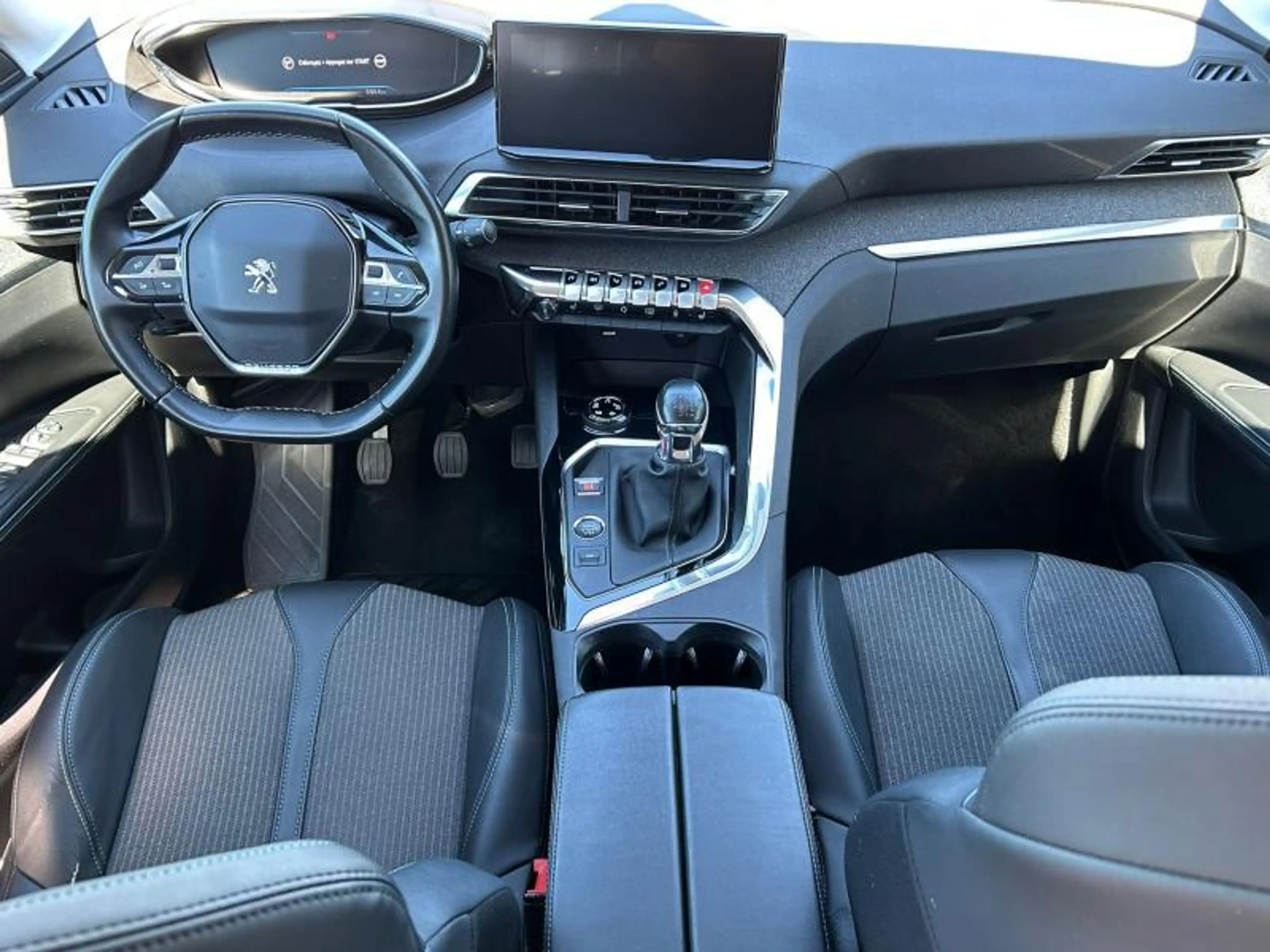 Peugeot 5008 Allure Pack / 7 Places — photo 6