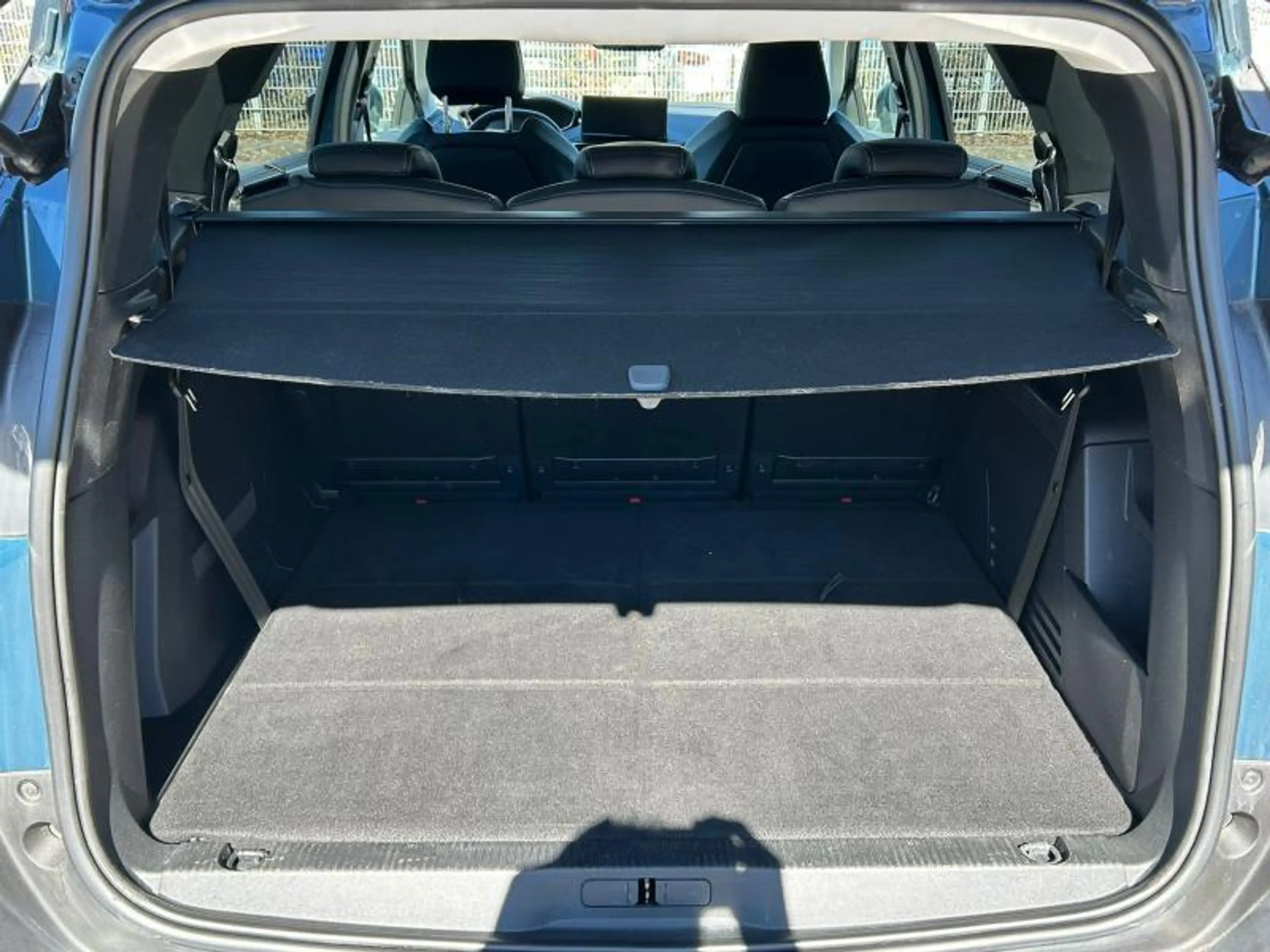 Peugeot 5008 Allure Pack / 7 Places — photo 10
