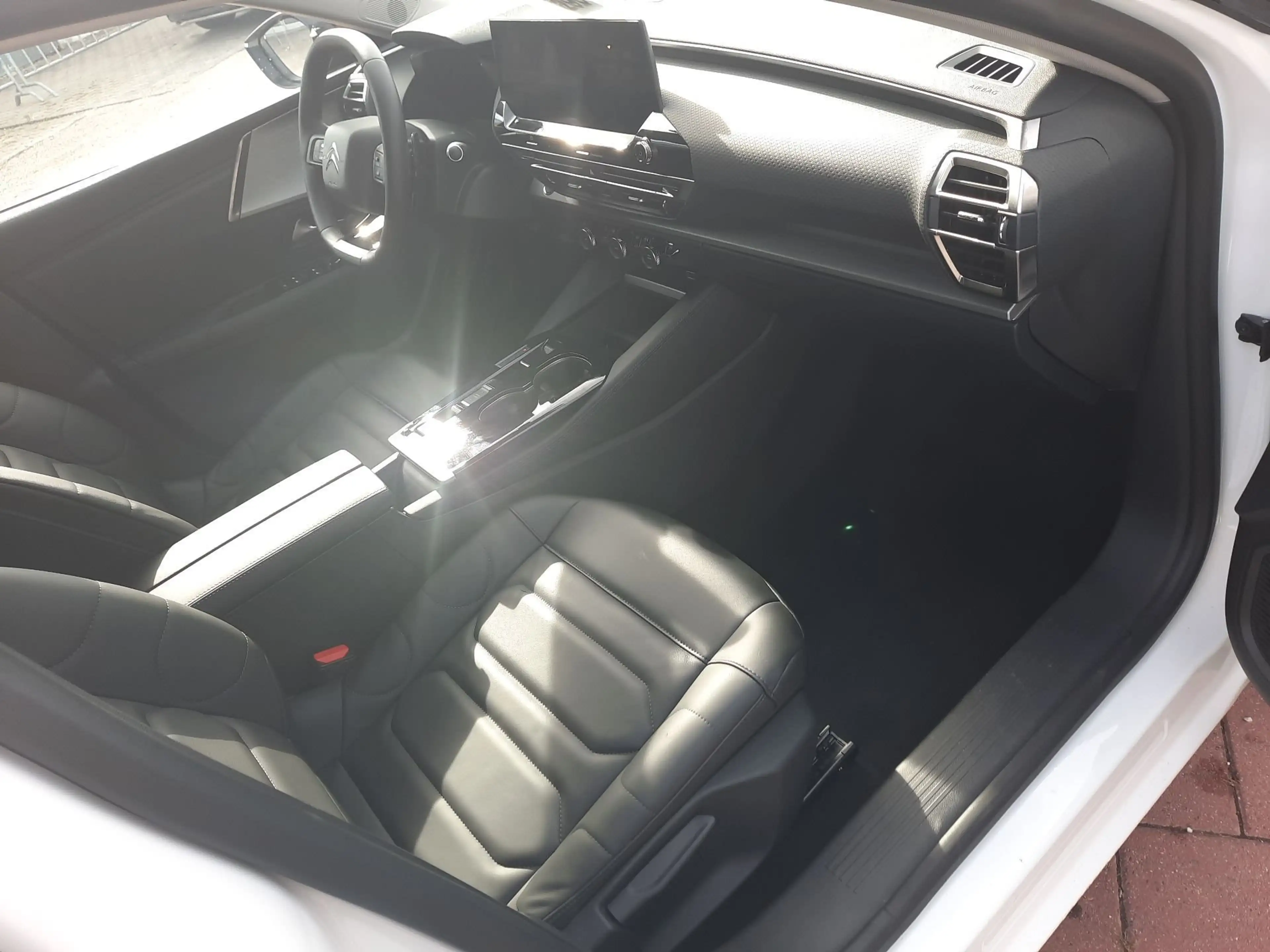 Citroen C5 X 1.2 PureTech 145 Plus Navi Kamera DAB LED — photo 27
